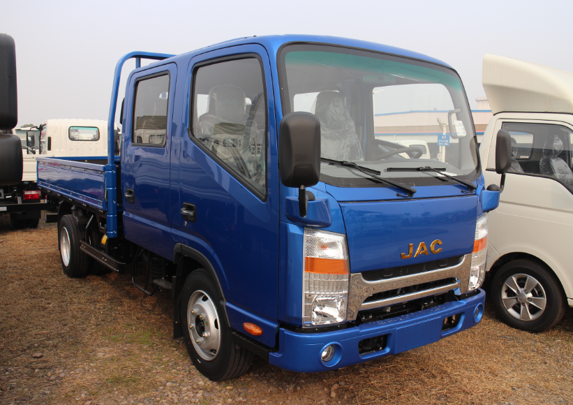 4吨双排轻卡-国二-LD182