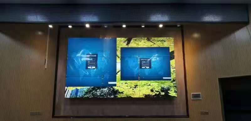 液晶拼接屏案例：仁懷市某小學55寸3×3- 茅臺鎮某酒廠55寸3×4