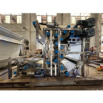 新環(huán)牌DB-20S15高壓多輥帶機(jī)污泥脫水機(jī)