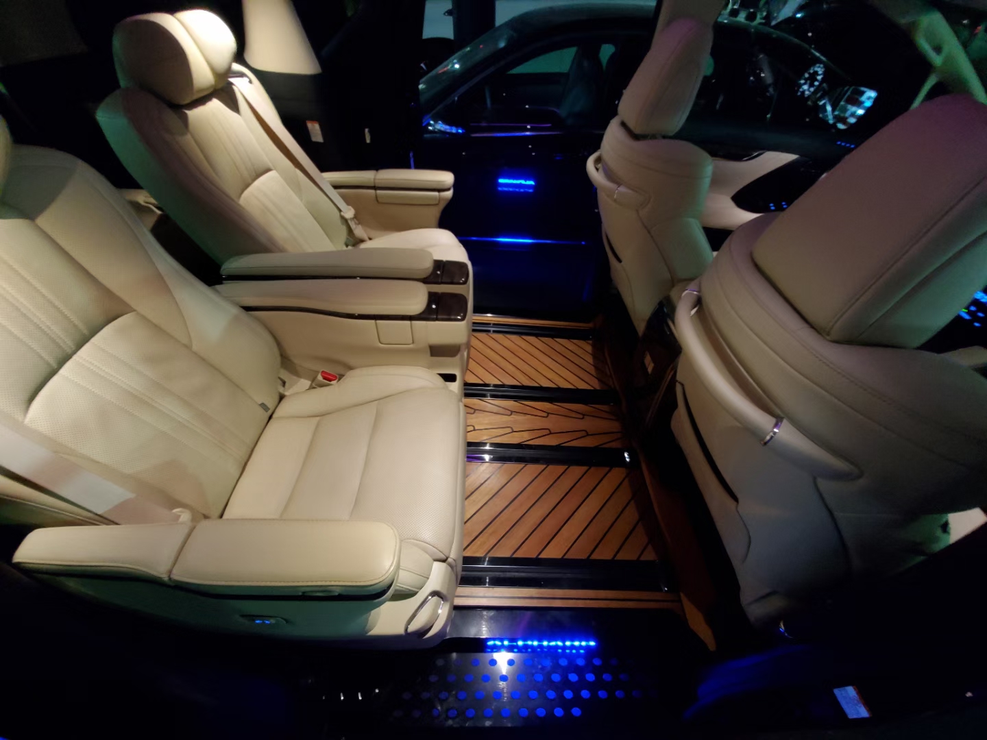 蘇州租車-埃爾法