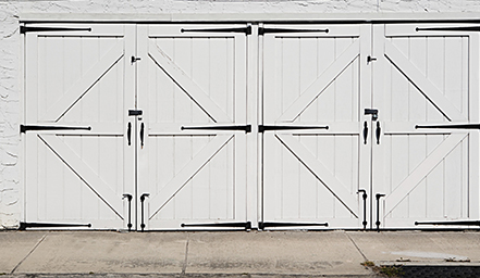 PVC快速卷簾門(mén)的結(jié)構(gòu)特點(diǎn)