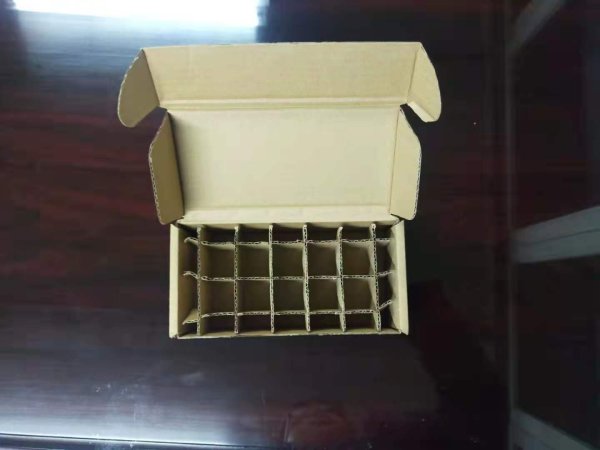 瓦楞紙箱
