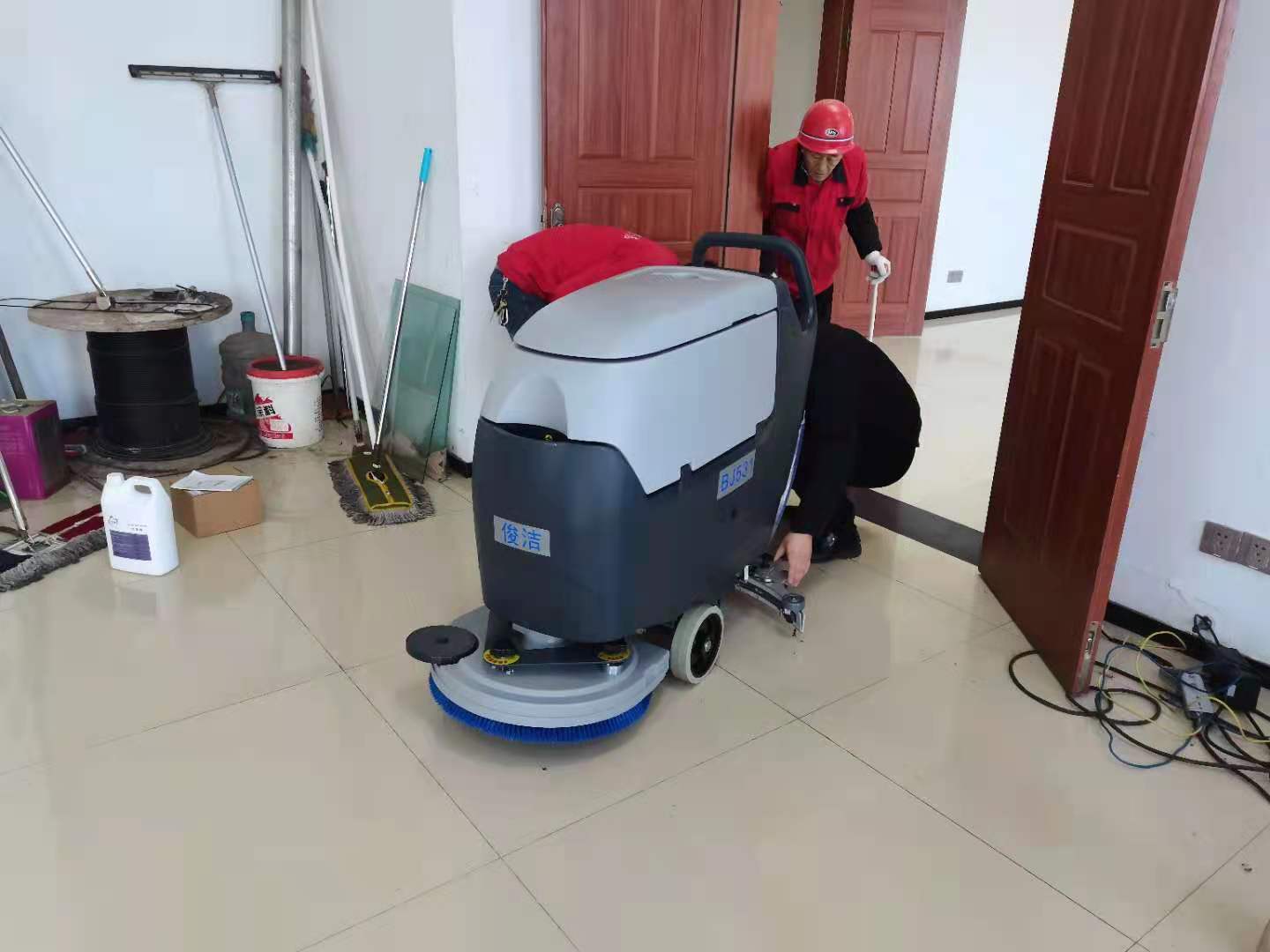 苏州澳门大阳城先容物业保洁使用洗地机的利益