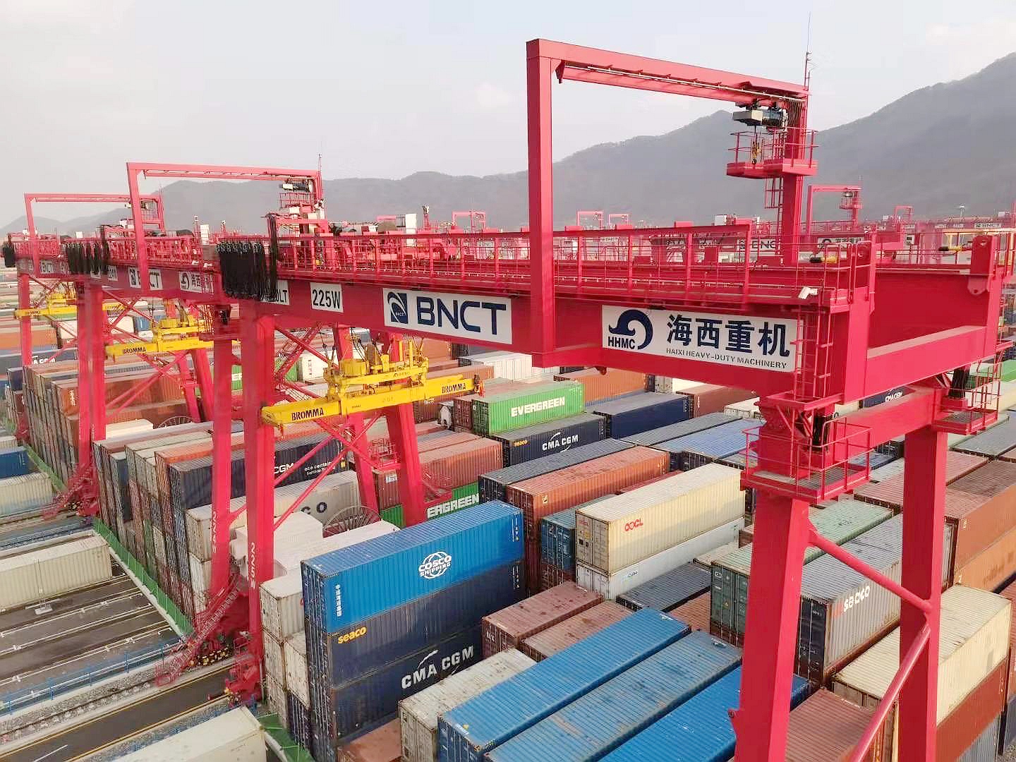 韓國(guó)軌道吊項(xiàng)目潤(rùn)滑系統(tǒng)