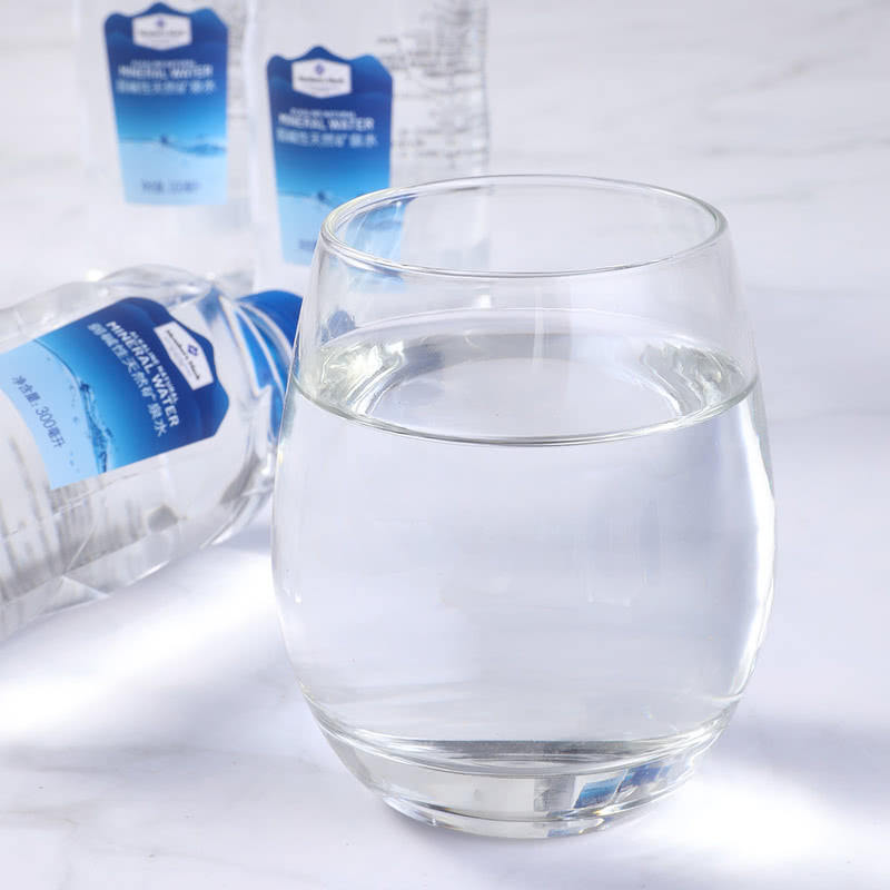 山姆弱堿性天然礦泉水300ml