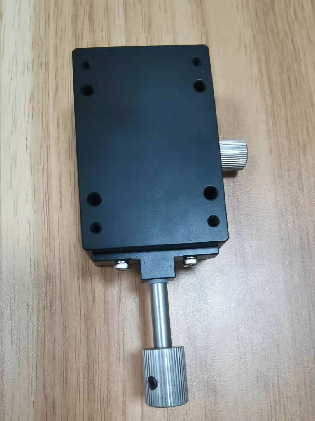 燕尾型丝杆滑台
