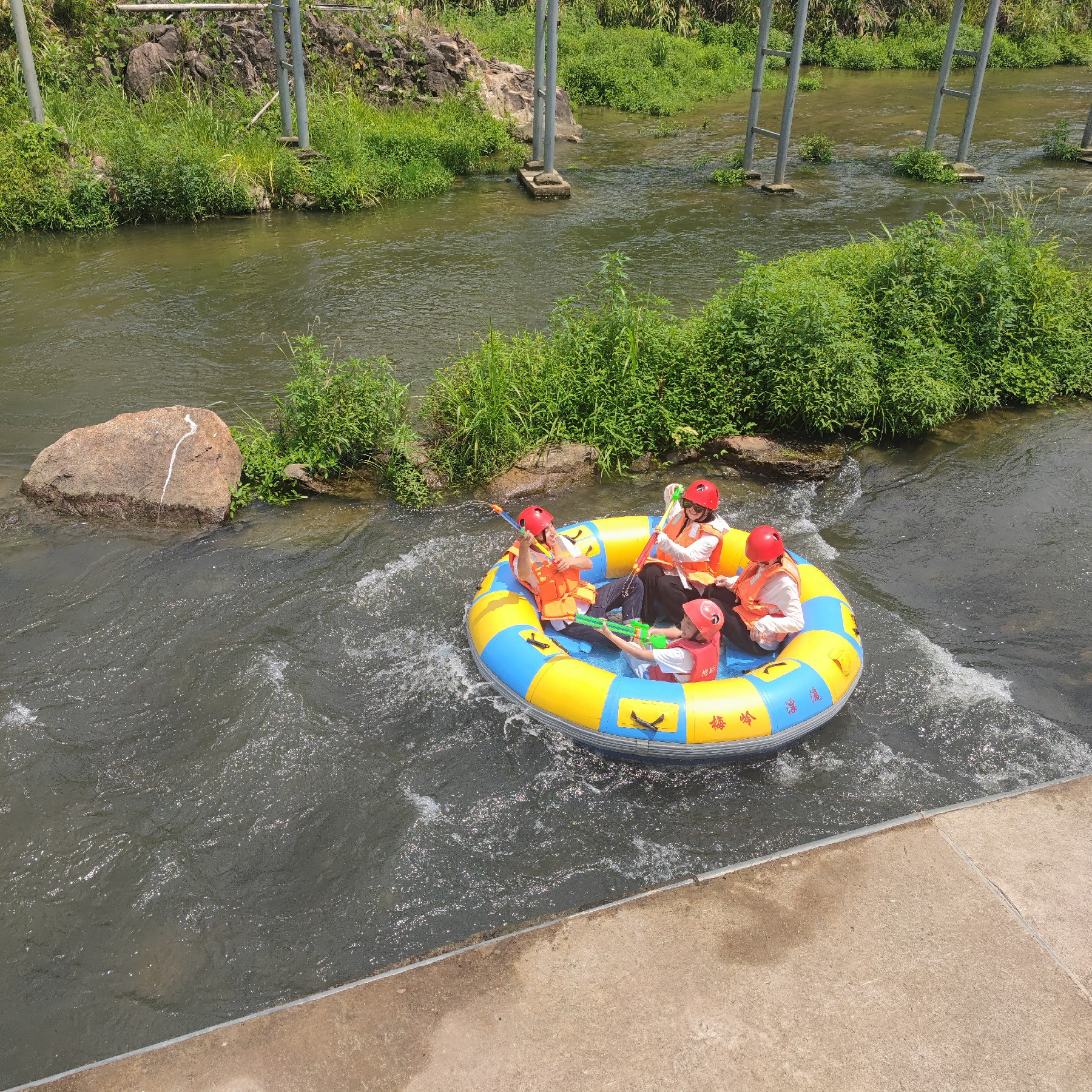 團(tuán)結(jié)齊向前， 蓄力譜新章