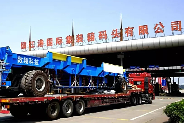 无人驾驶商业落地，国内首辆AMRs产品进入镇江港测试