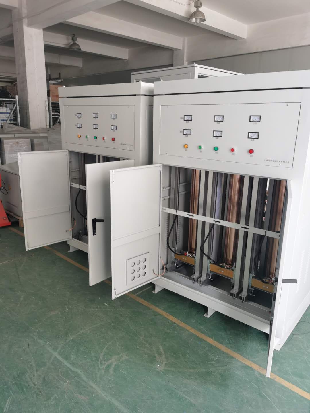 柱式調壓器0-430V