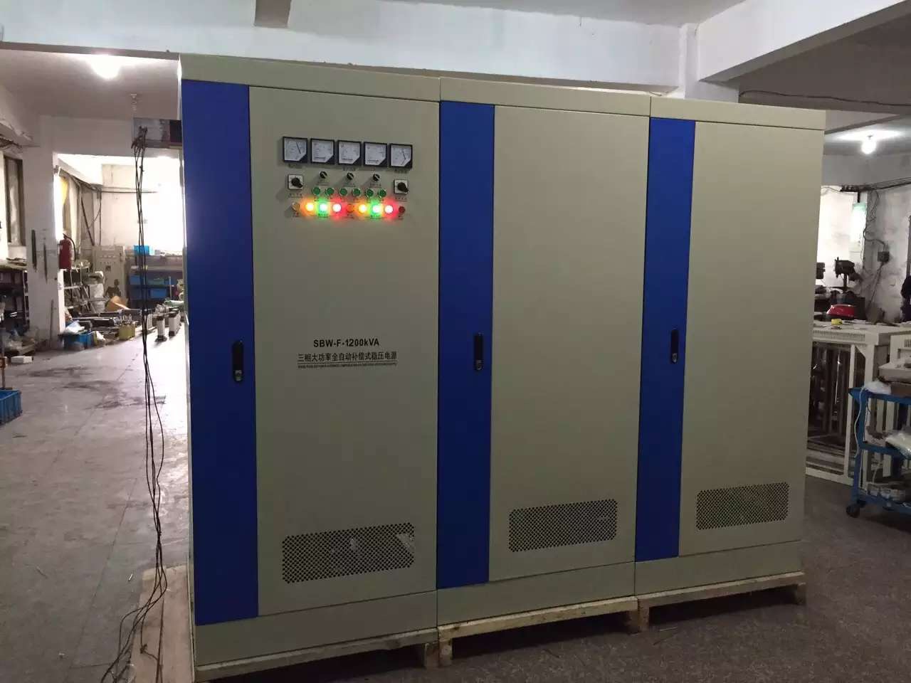 SBW-F三相分調穩壓器1000KVA