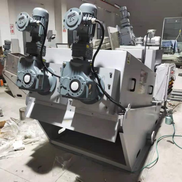 302 疊螺污泥脫水機