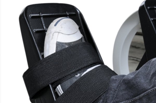 四肢聯(lián)動康復(fù)訓(xùn)練器系列2