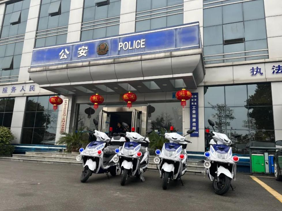 助警行動(dòng)|潤(rùn)誠(chéng)達(dá)捐贈(zèng)巡邏電動(dòng)摩托，助力警務(wù)裝備升級(jí)