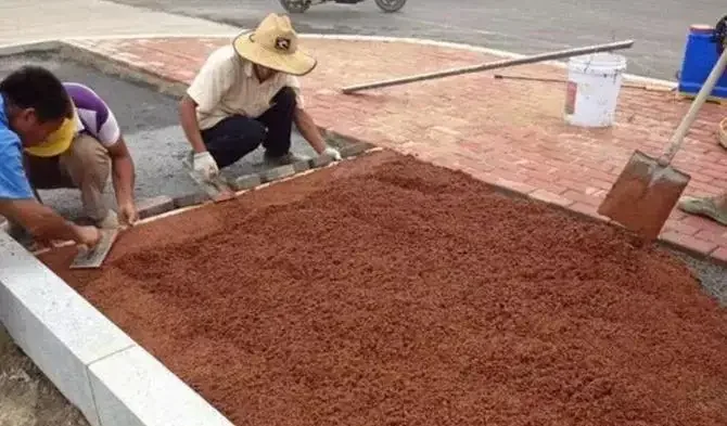 彩色透水混凝土施工縫的處理