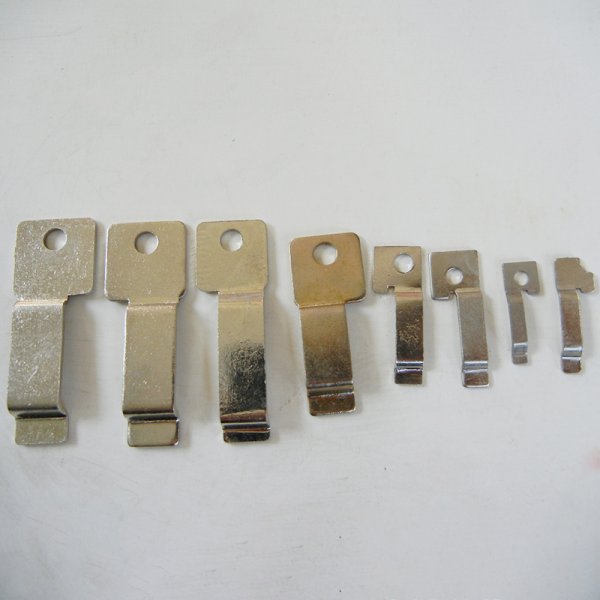 金屬構件