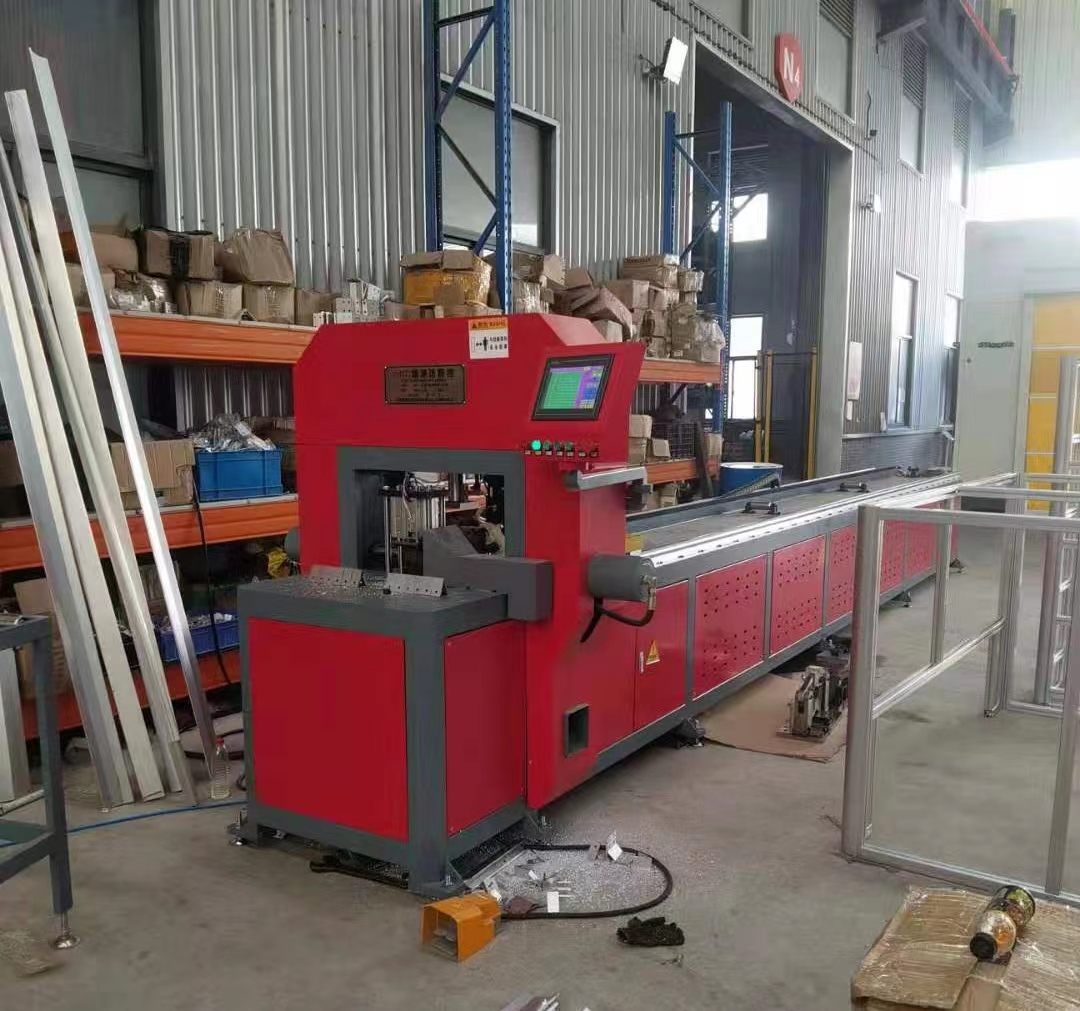 鋁型材角碼沖切一體機