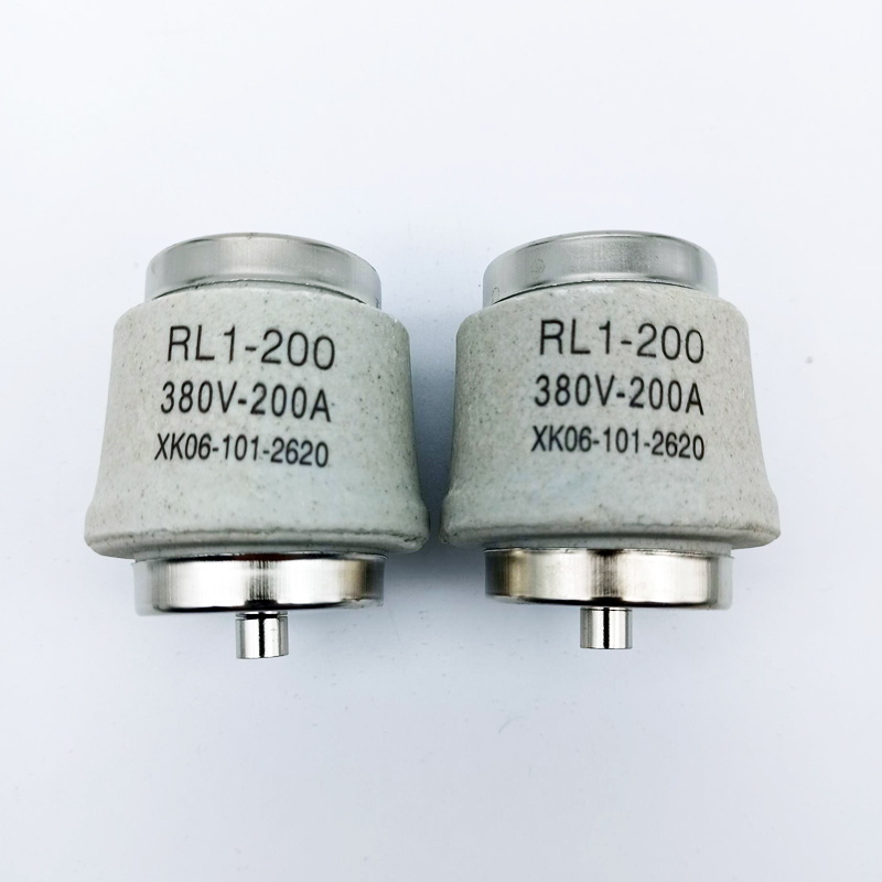 熔斷器和斷路器的區(qū)別是什么?