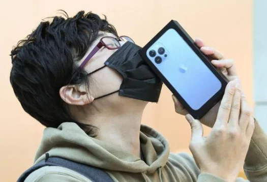 iPhone13預(yù)售火爆：手機(jī)的生產(chǎn)離不開激光技術(shù)
