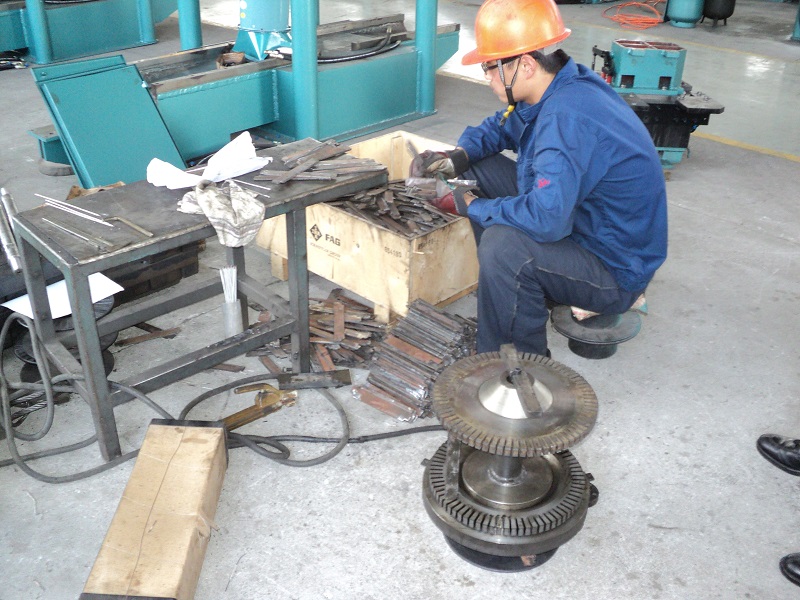制作工裝夾具.JPG