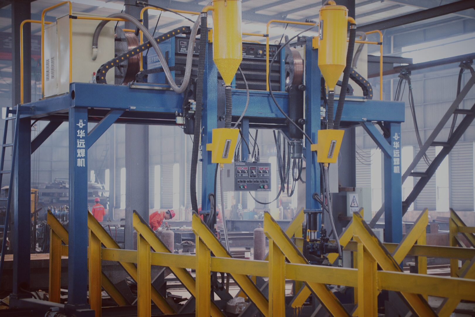 现在的钢价格是多少呢?贵州轩贵钢建集团来告诉你