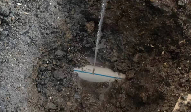 如果家里管道漏水了该怎么办？