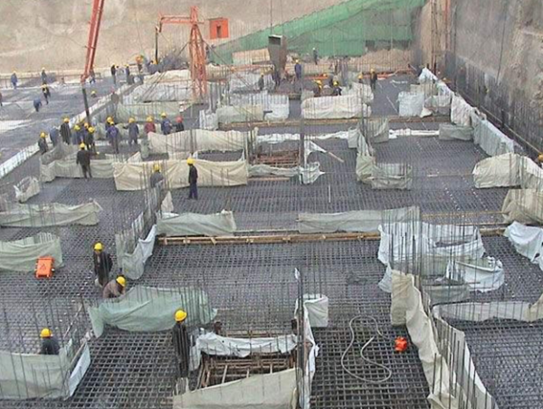 光明花園8號商住樓地基基礎工程