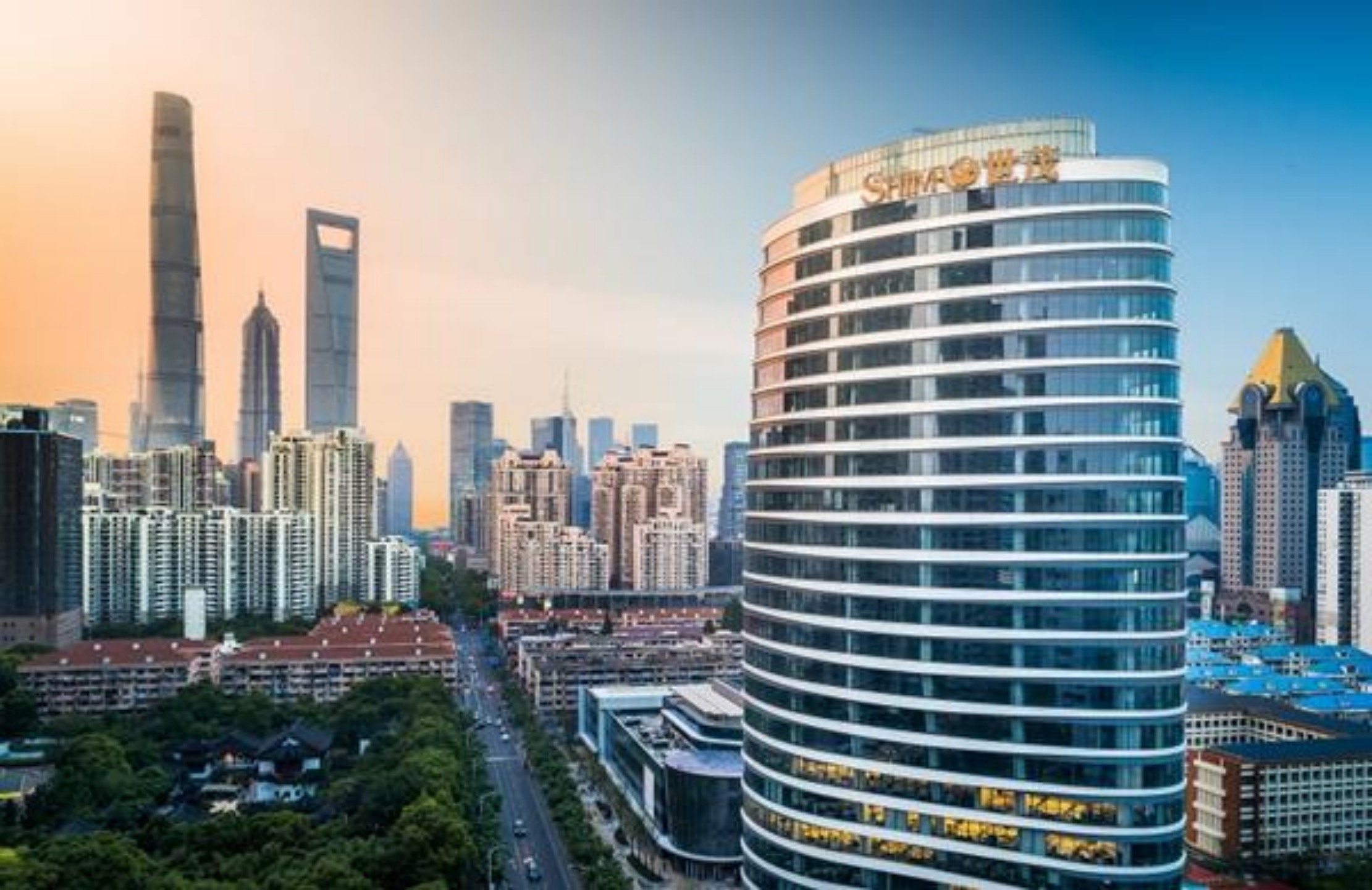 世茂服務控股有限公司