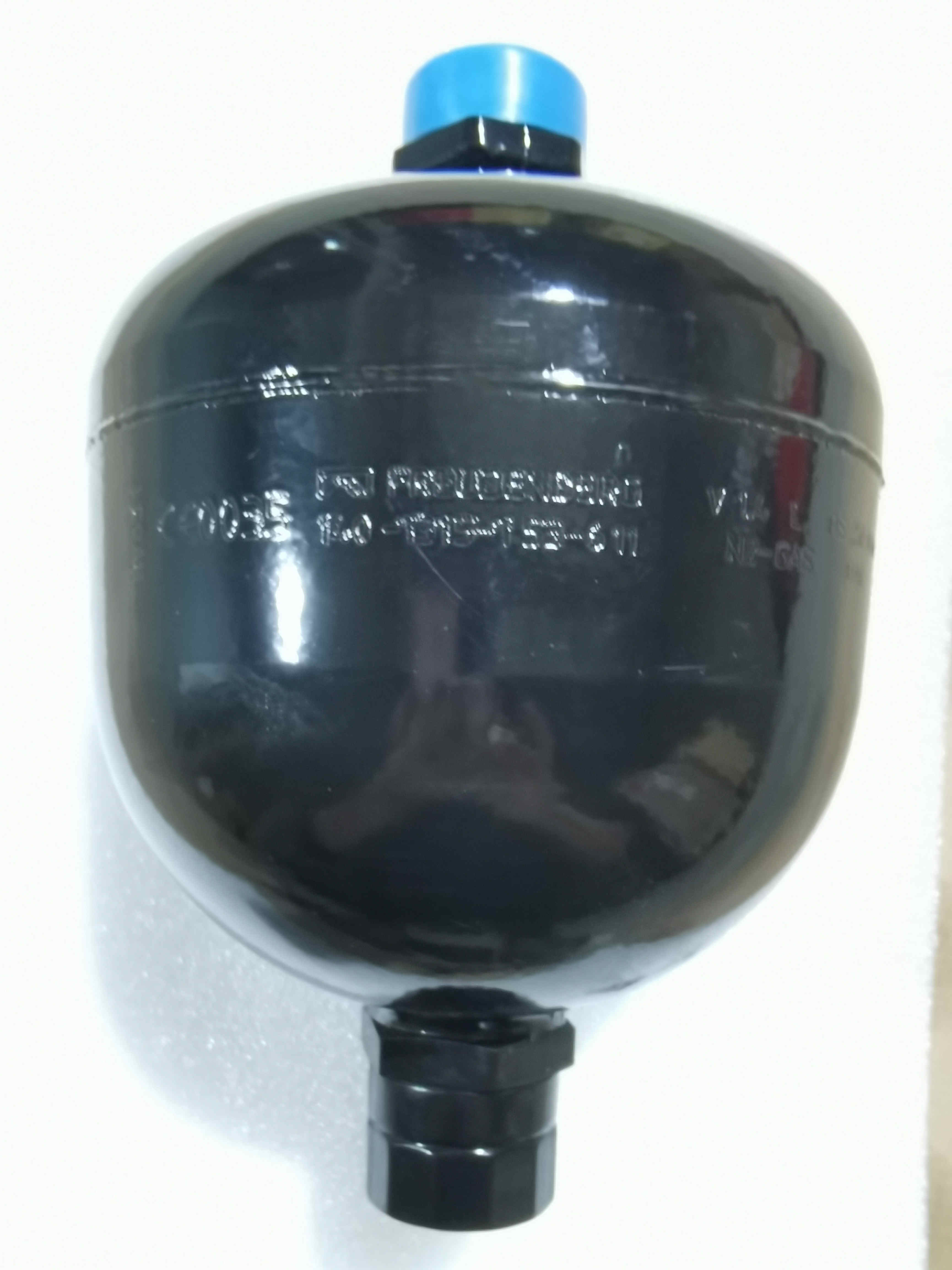 蓄能器.jpg