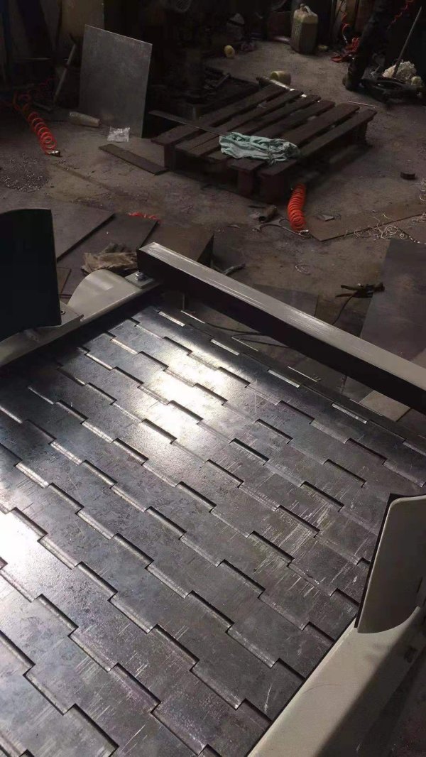 鏈板輸送機(jī)