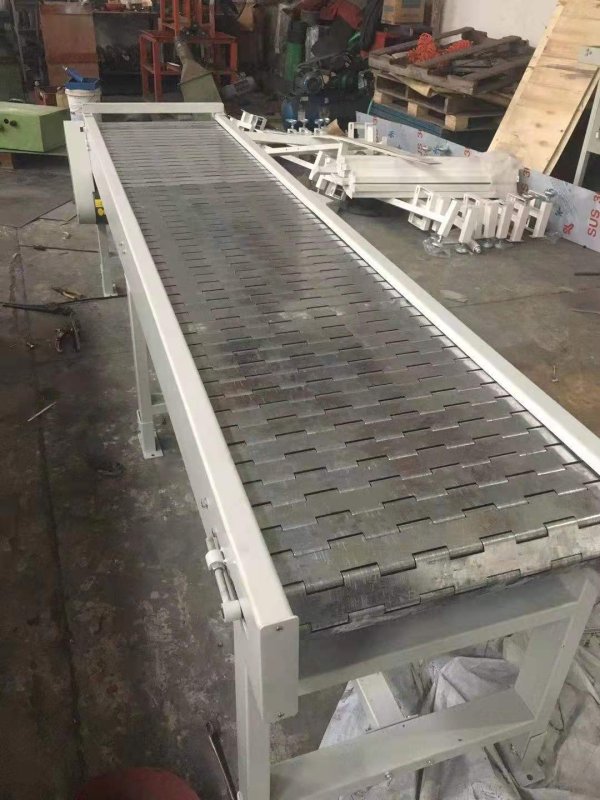 鏈板輸送機(jī)