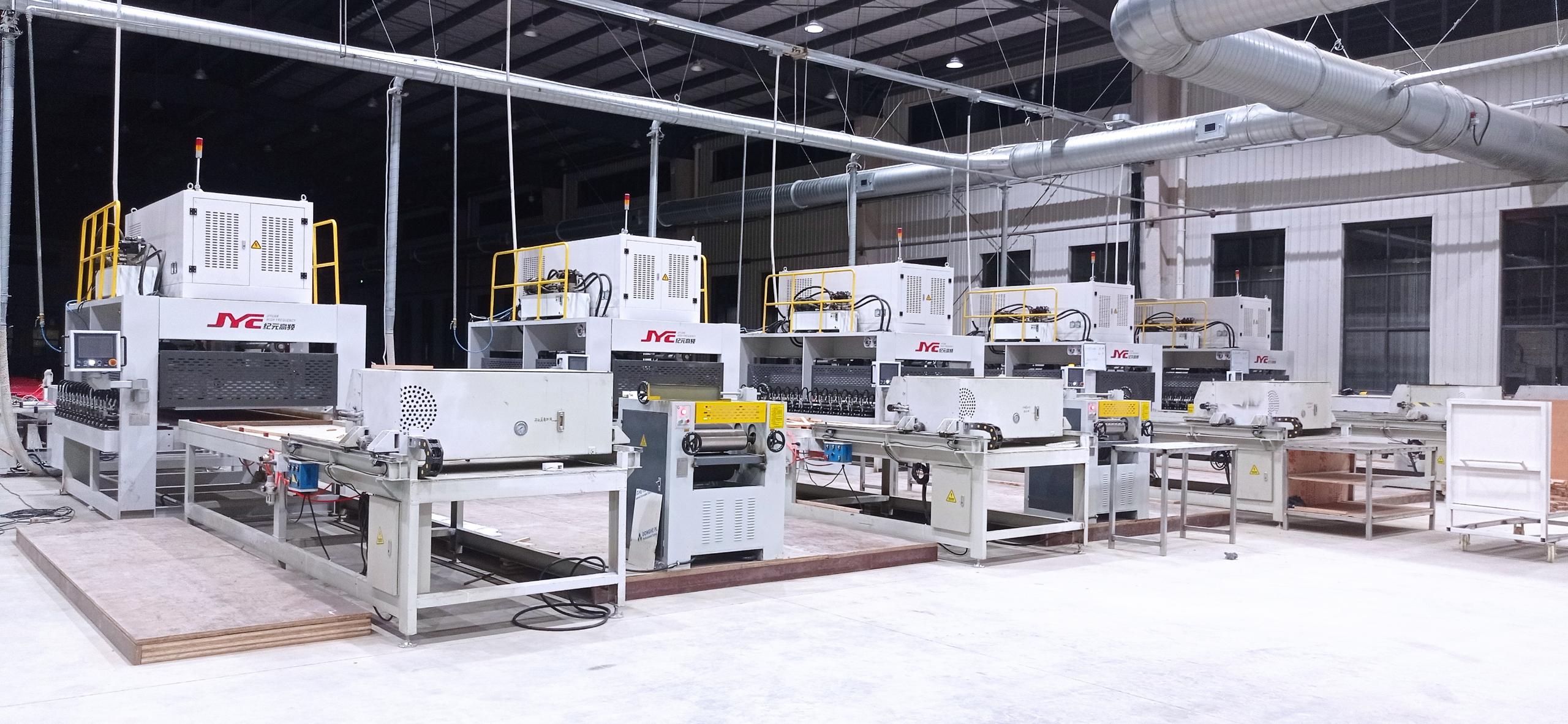 高頻拼板機(jī)在生產(chǎn)拼板家具時(shí)有哪些獨(dú)特的優(yōu)勢(shì)？