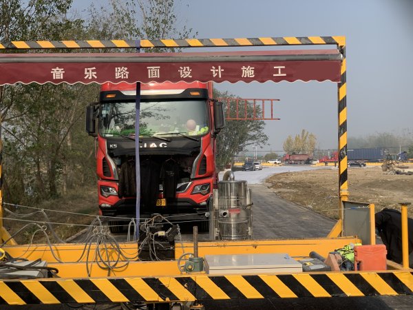 天然石透水路面＆透水混凝土路面-NS