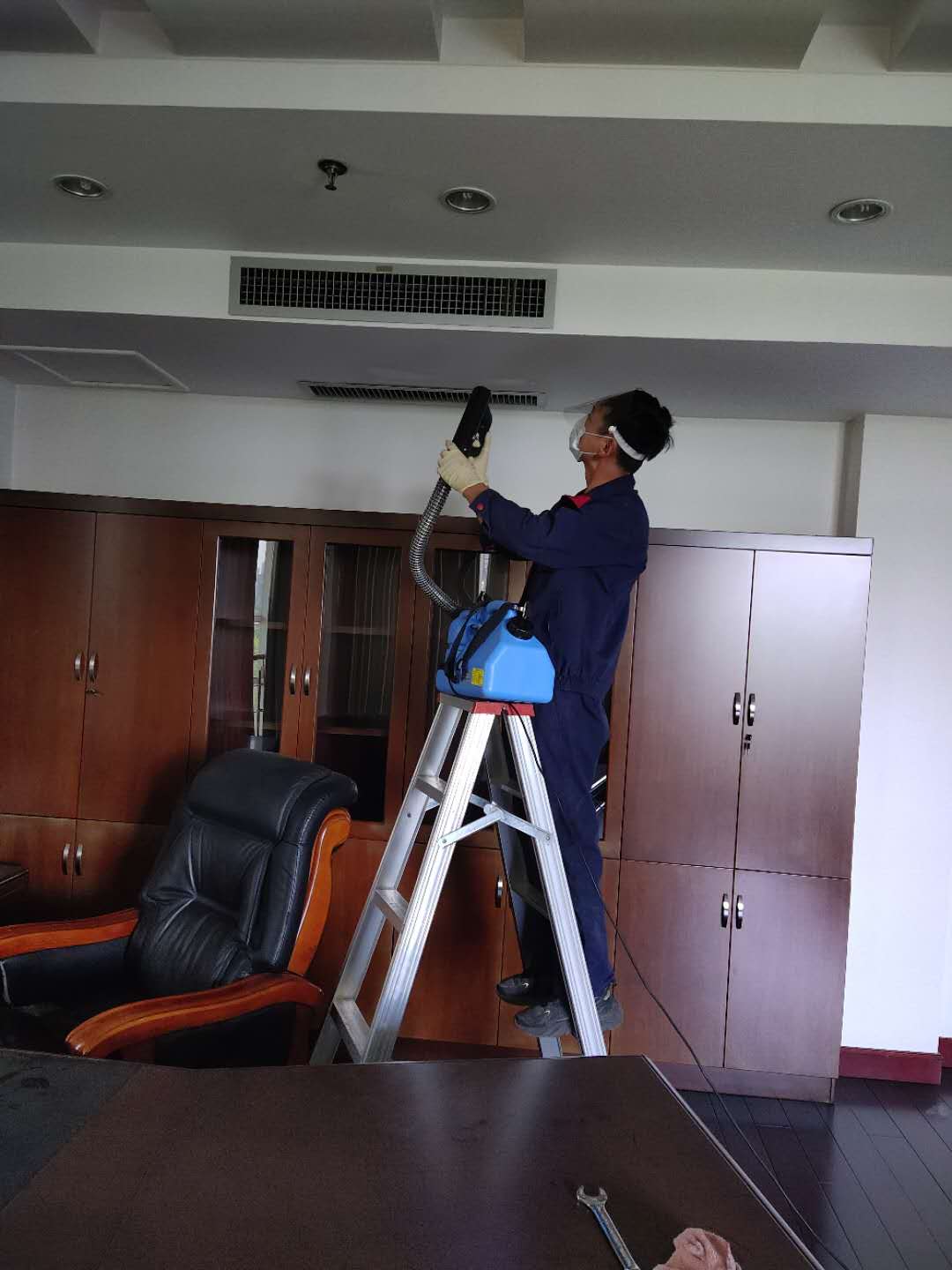 中央空調清洗服務 中央空調清洗服務