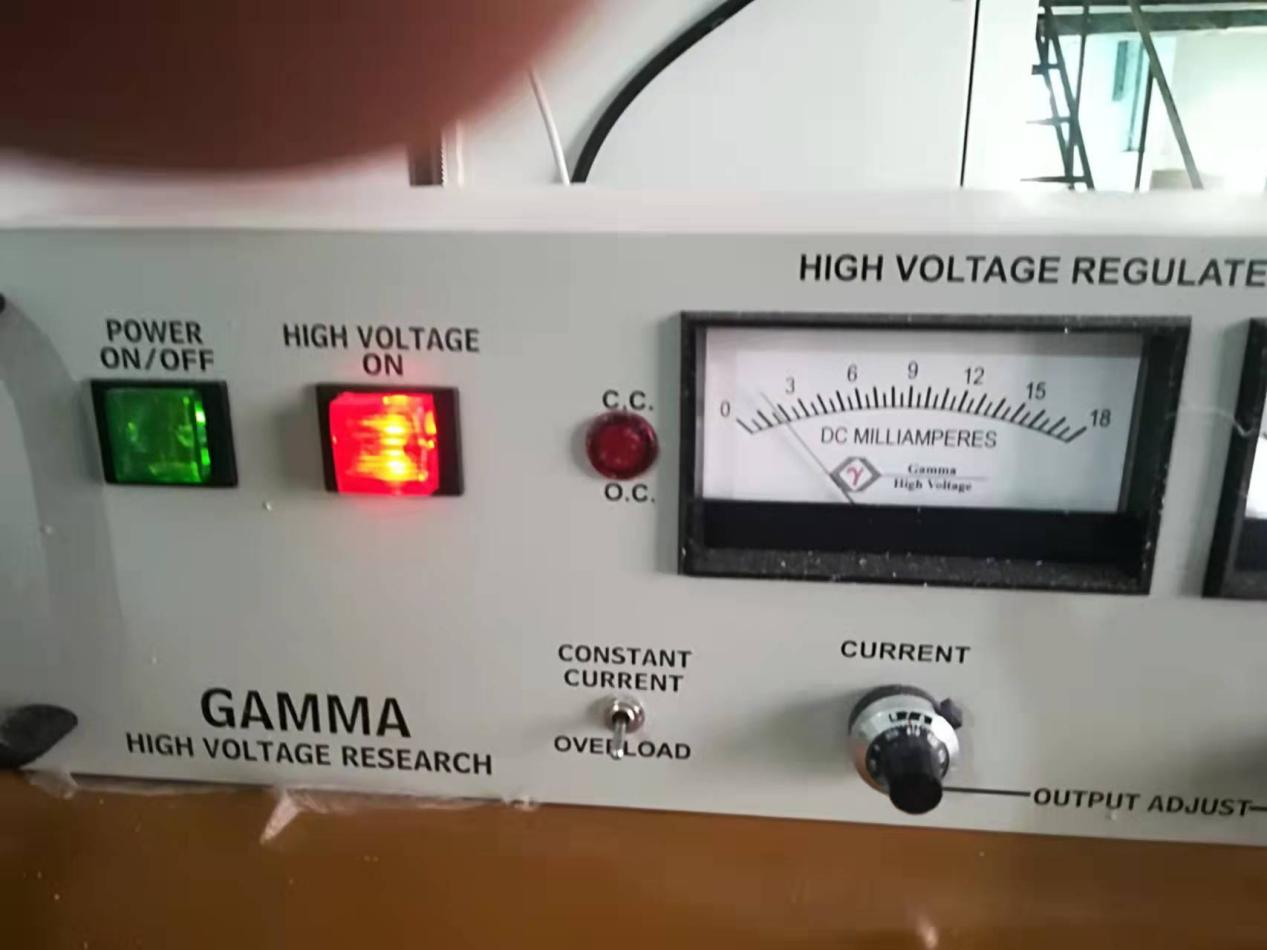 靜電駐極機(jī).png