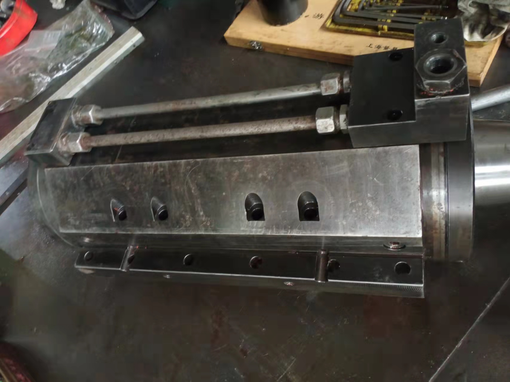 動(dòng)靜壓主軸液壓系統(tǒng)注意事項(xiàng)都有哪些呢？