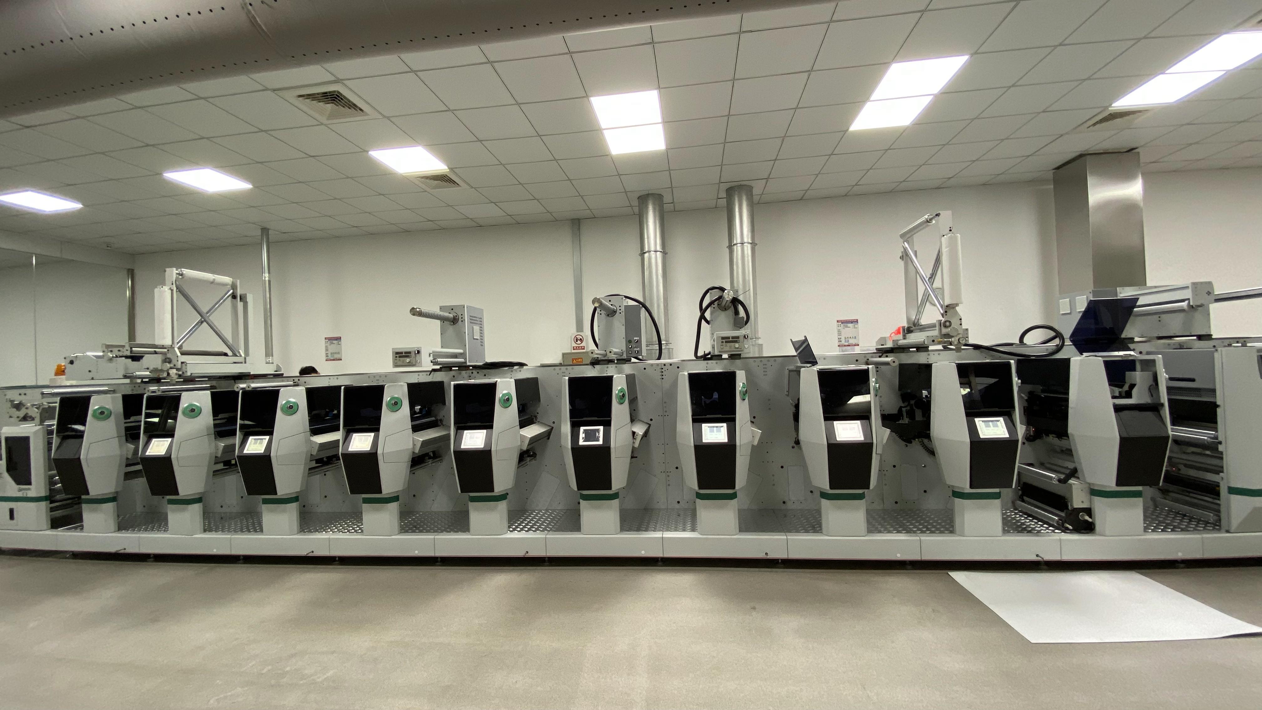 GEW UV灯在施潘德(SAPNDE)柔版机上的应用-上海龙炫印刷技术有限公司