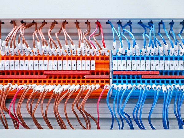 接線盒固定方式有幾種？