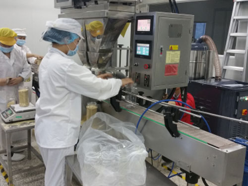 食品投料攪拌封裝的粉塵治理方案