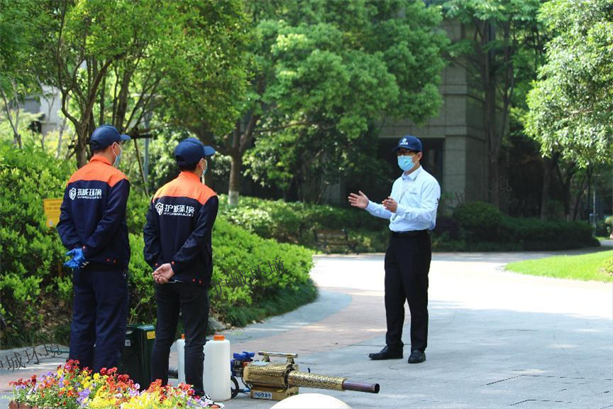 浙江護(hù)城環(huán)境員工作業(yè)前進(jìn)行培訓(xùn)安排分工情況