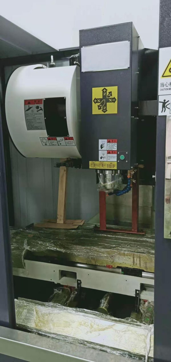 立式加工中心VMC-3025