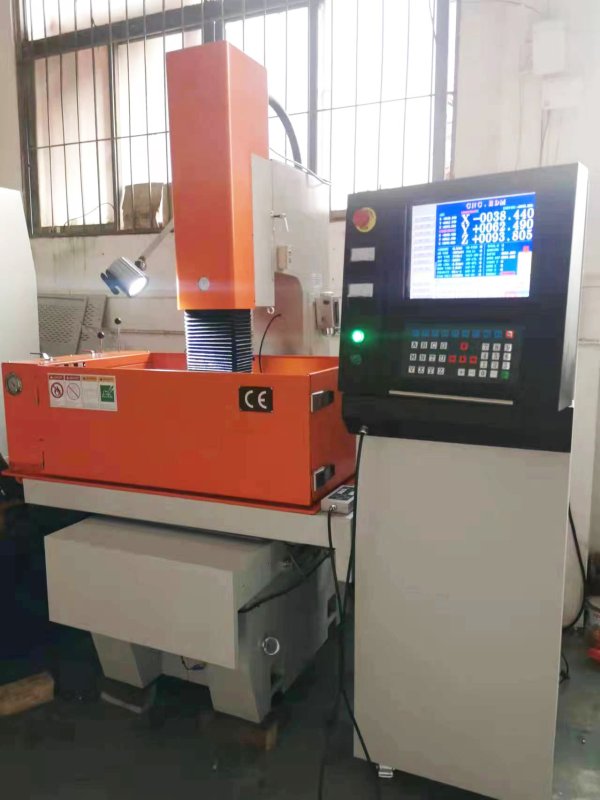 電火花成型機ZNC350