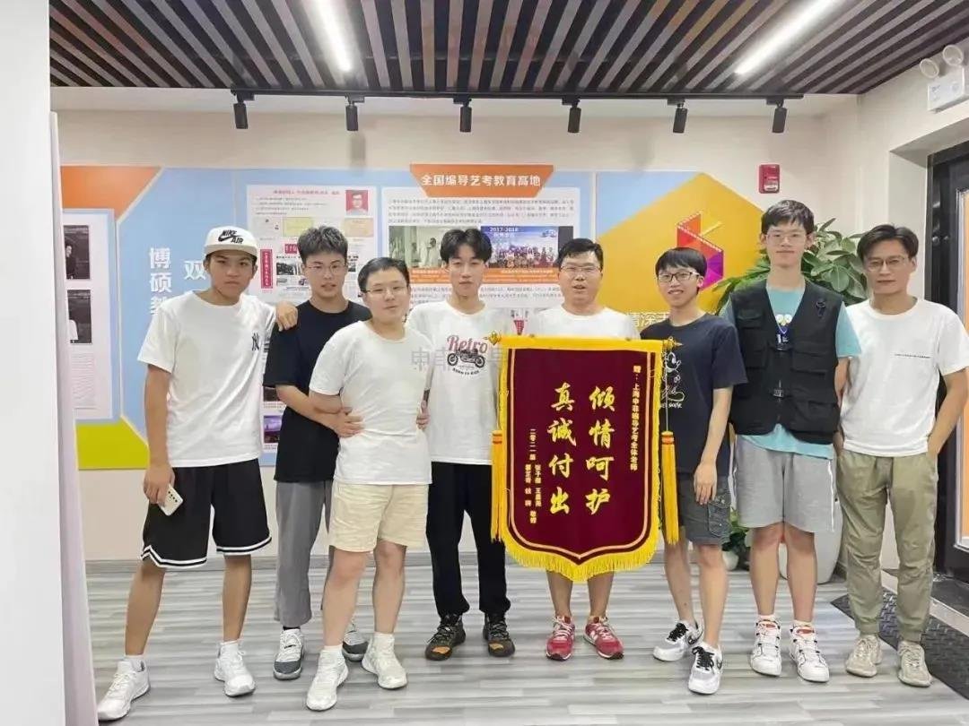 上海編導(dǎo)藝考 學(xué)生來訪4 _上海申菲教育.jpg