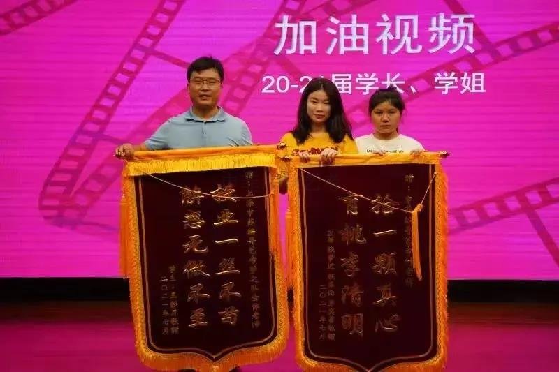 上海編導(dǎo)藝考 學(xué)生來訪7 _上海申菲教育.jpg
