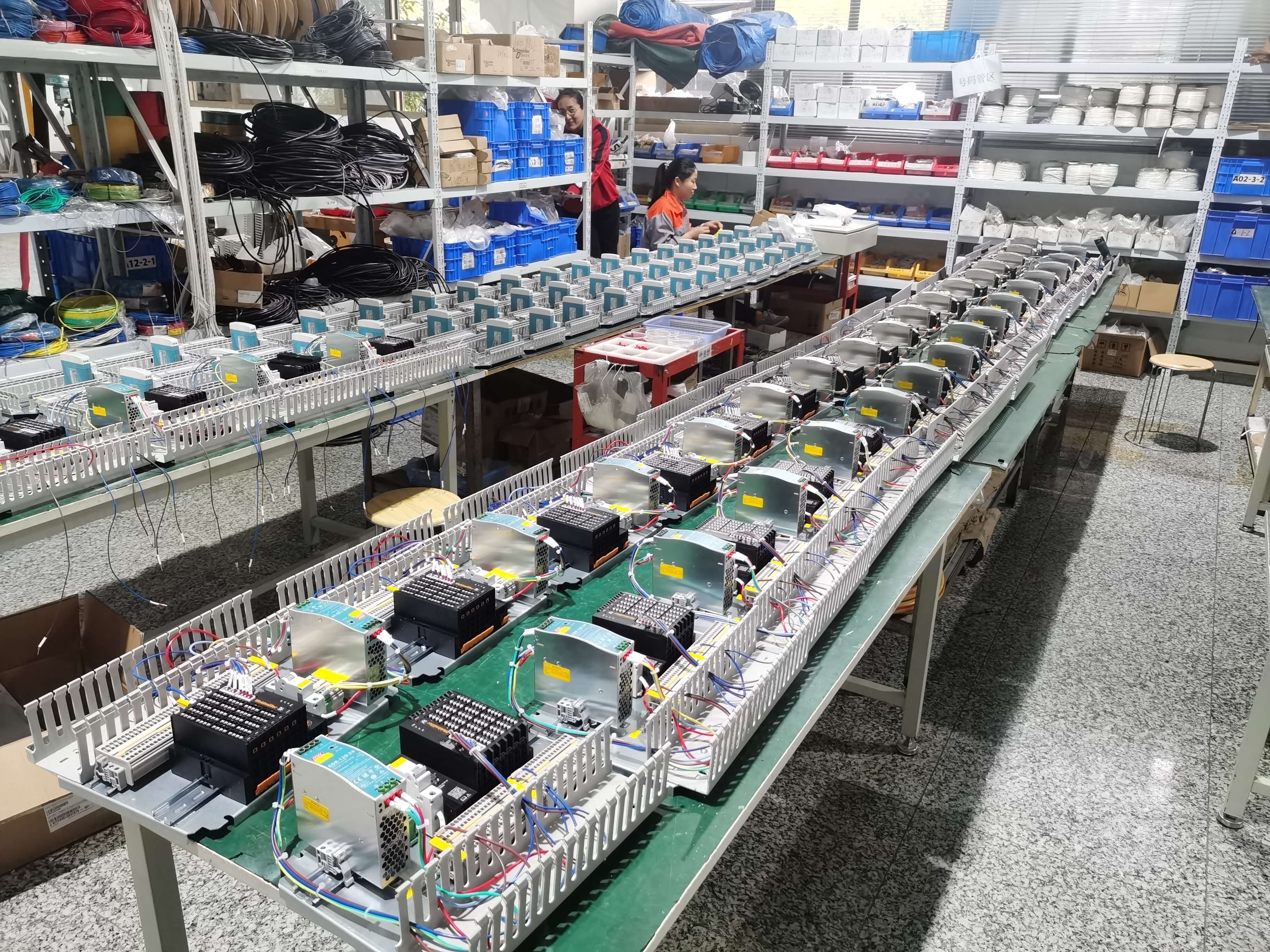 ����ӵع���ѹ�ı�����Σ��