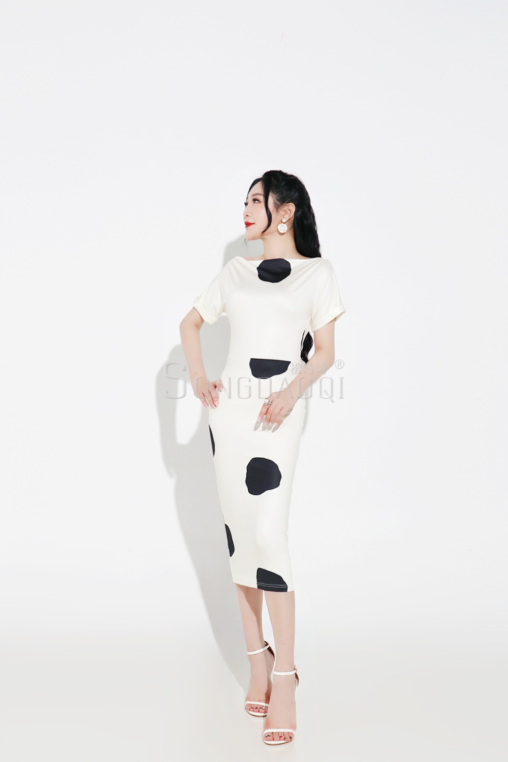 如何挑選女士晚禮服？