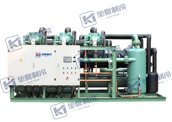 KTLG系列比澤爾低溫螺桿三并聯(lián)水冷冷水機(jī)組