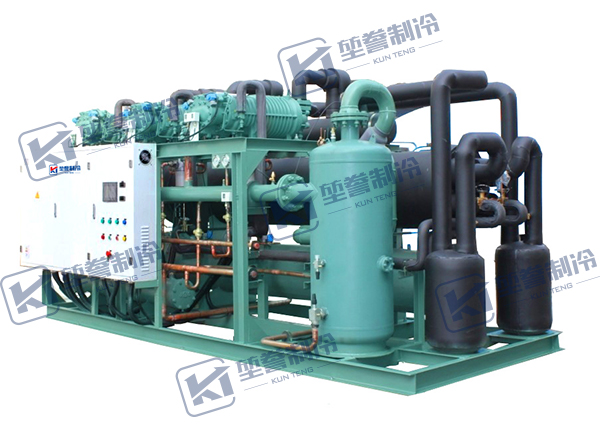 KTLG系列比澤爾低溫螺桿三并聯(lián)水冷冷水機(jī)組