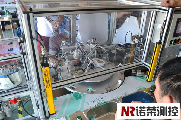 105 SP三活單體帽組裝機
