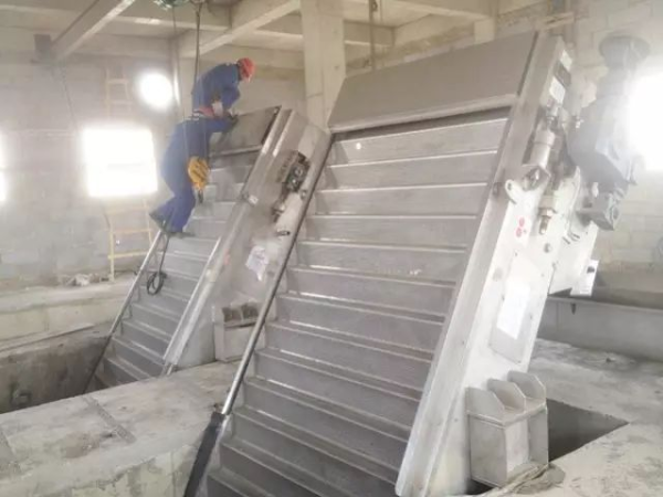 RWG階梯網(wǎng)板式機(jī)械格柵