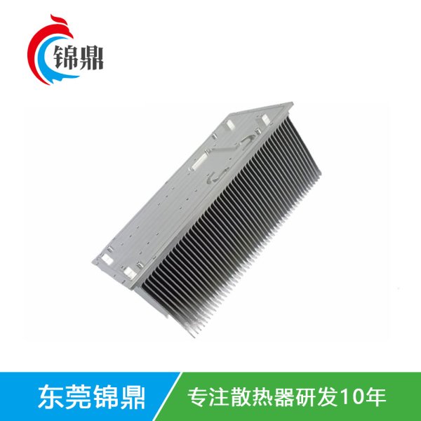鏟齒散熱器